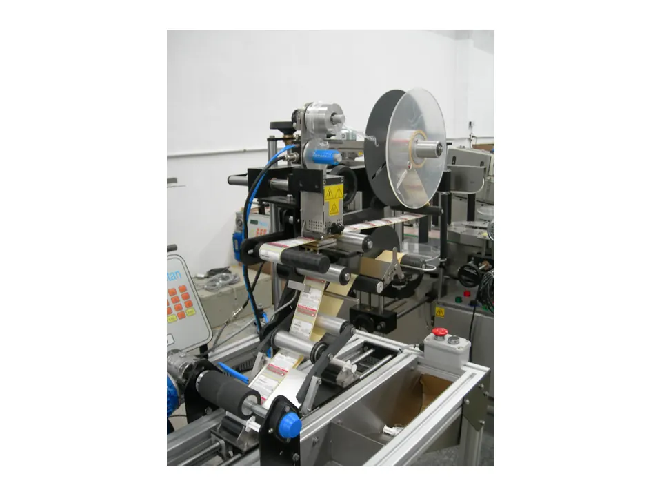 BM-KTN-SYR Semi-Automatic Syringe Labeler